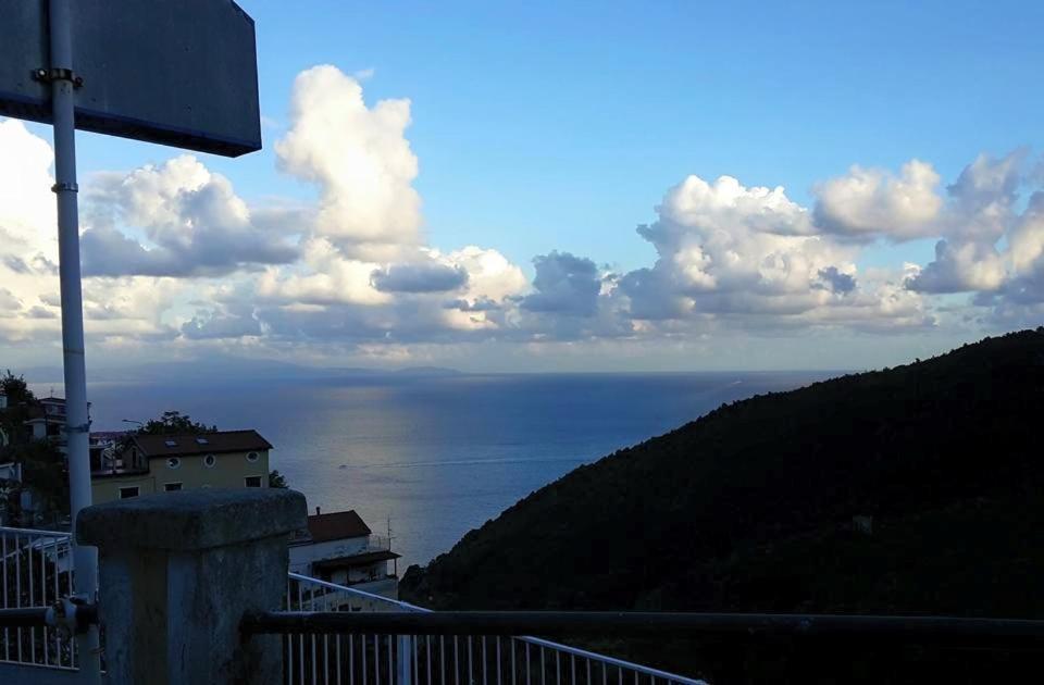 Le Terrazze Di Cristina Bed & Breakfast Vietri sul Mare Exterior photo