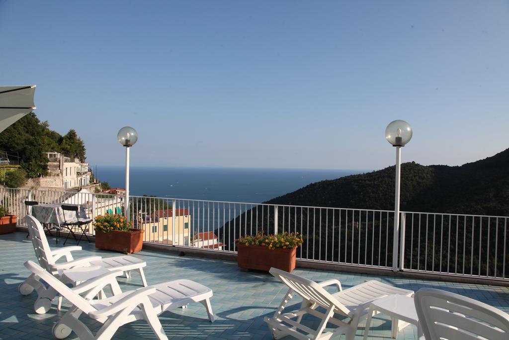 Le Terrazze Di Cristina Bed & Breakfast Vietri sul Mare Exterior photo