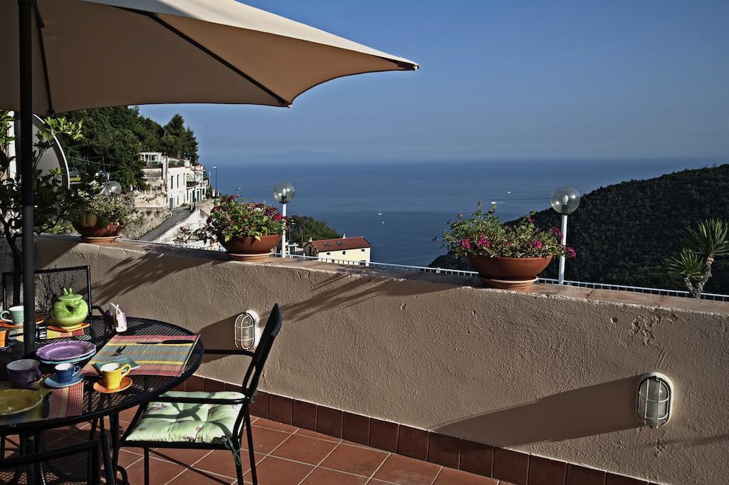 Le Terrazze Di Cristina Bed & Breakfast Vietri sul Mare Room photo