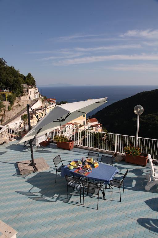 Le Terrazze Di Cristina Bed & Breakfast Vietri sul Mare Exterior photo